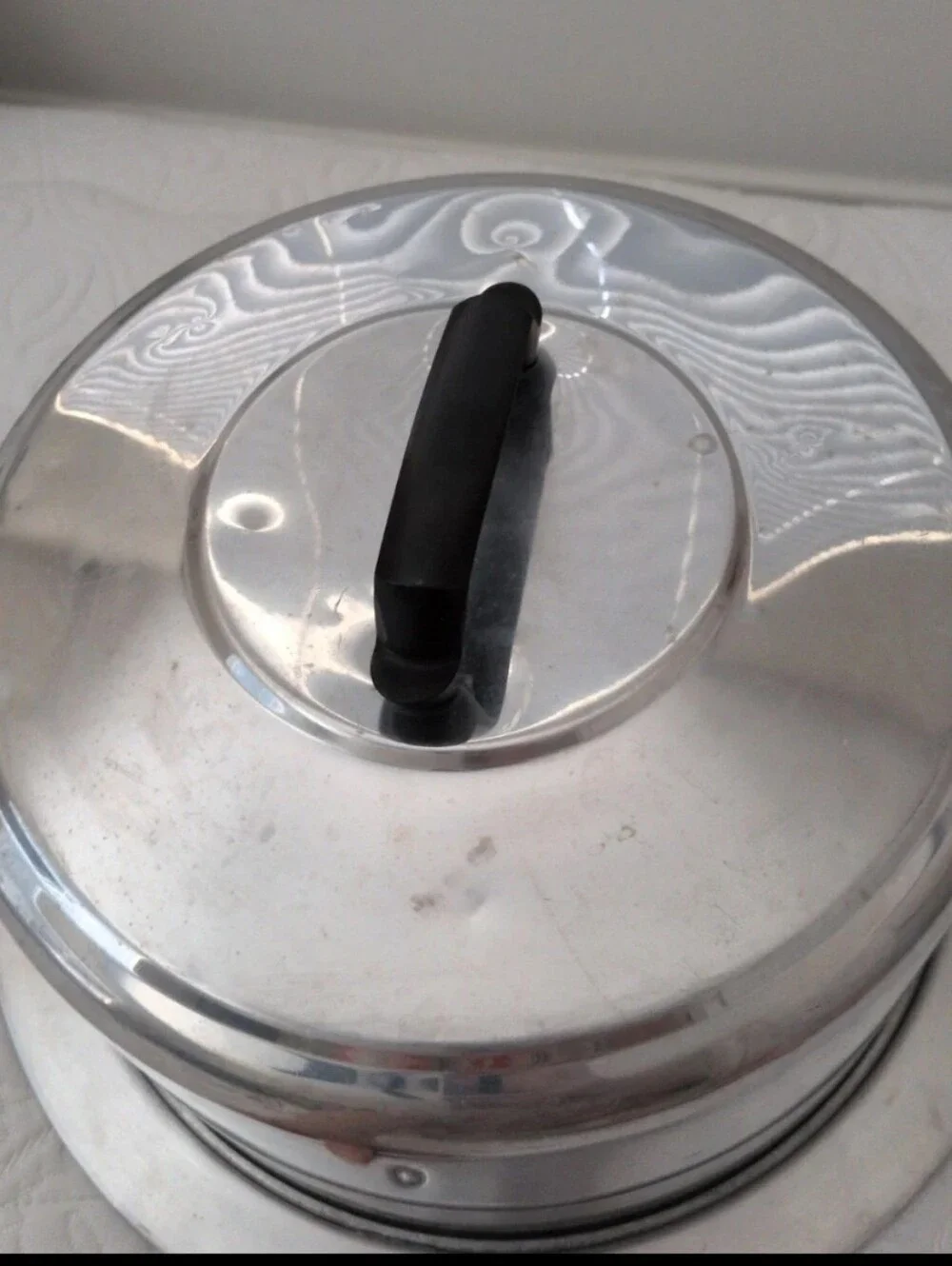 Vintage Regal Aluminum Cake Cover with Black Handle